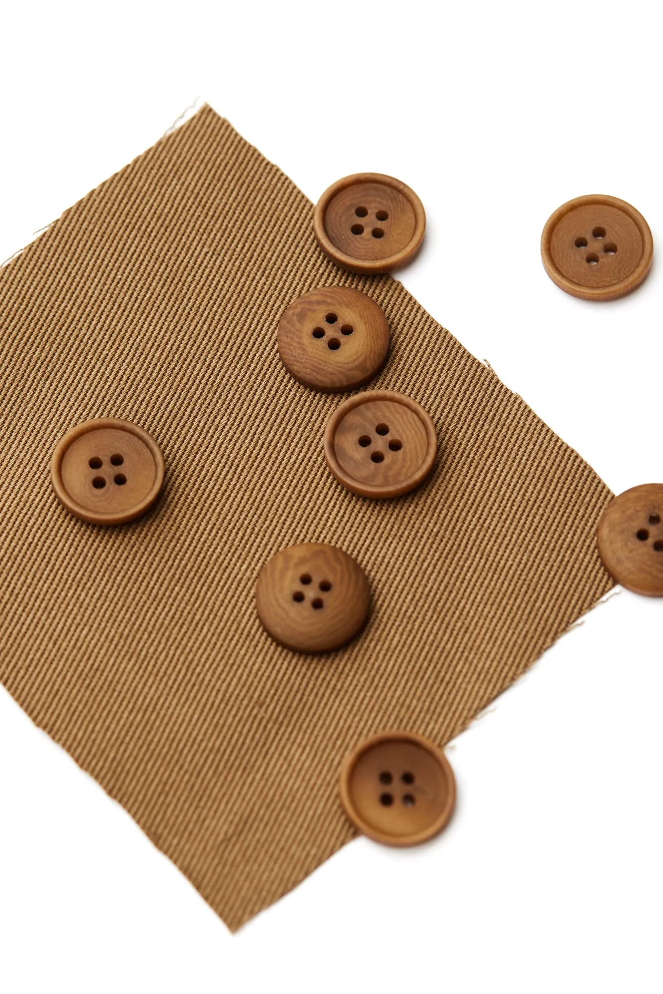 BLAZE COROZO BUTTON | Camel