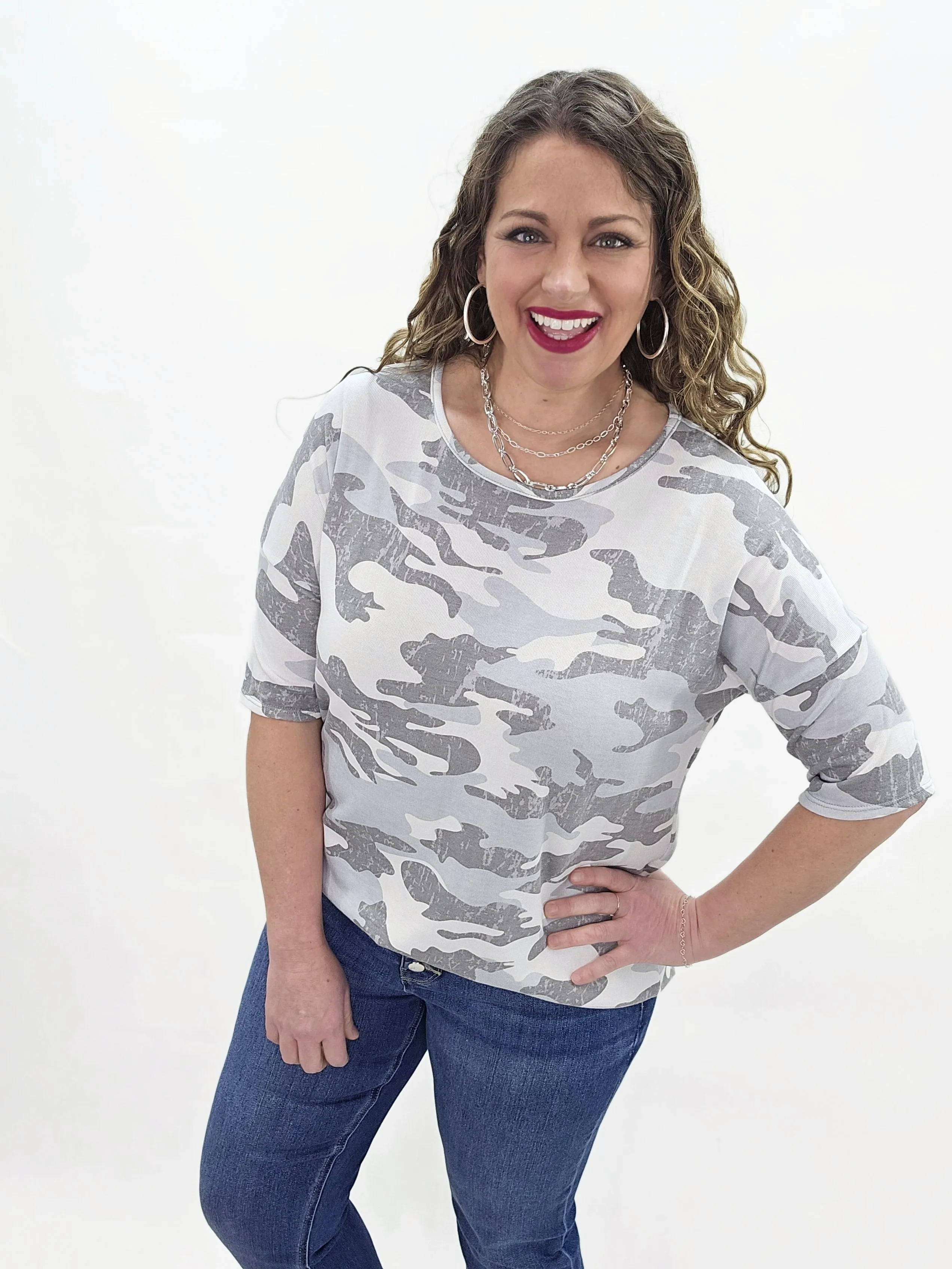 CAMO PRINT SHORT SLEEVE TOP