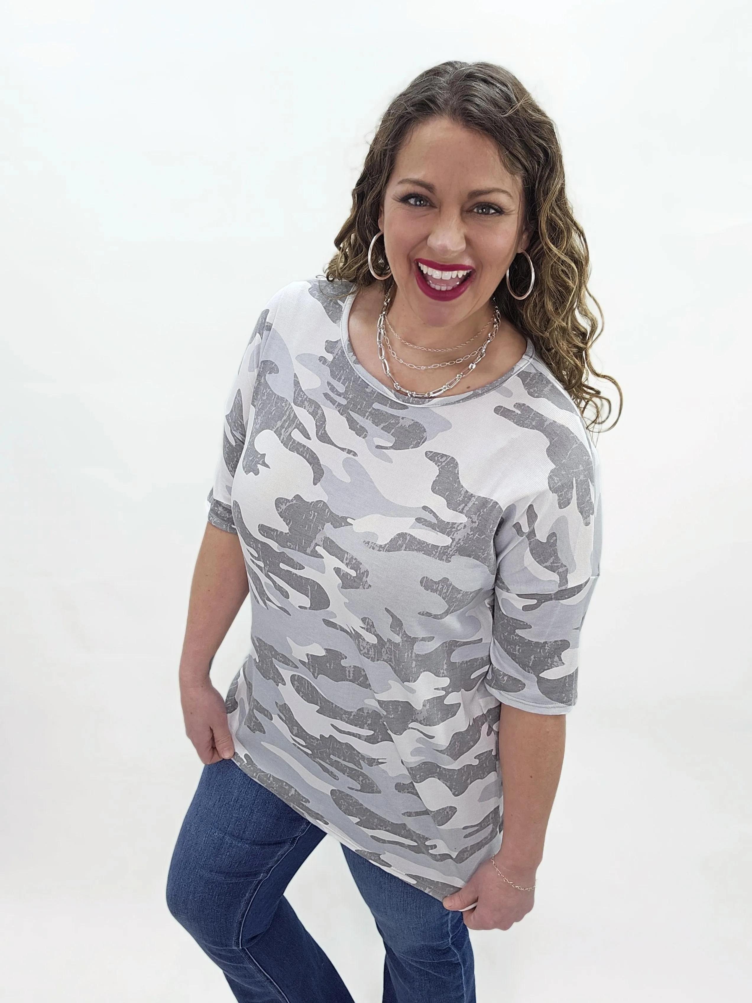 CAMO PRINT SHORT SLEEVE TOP