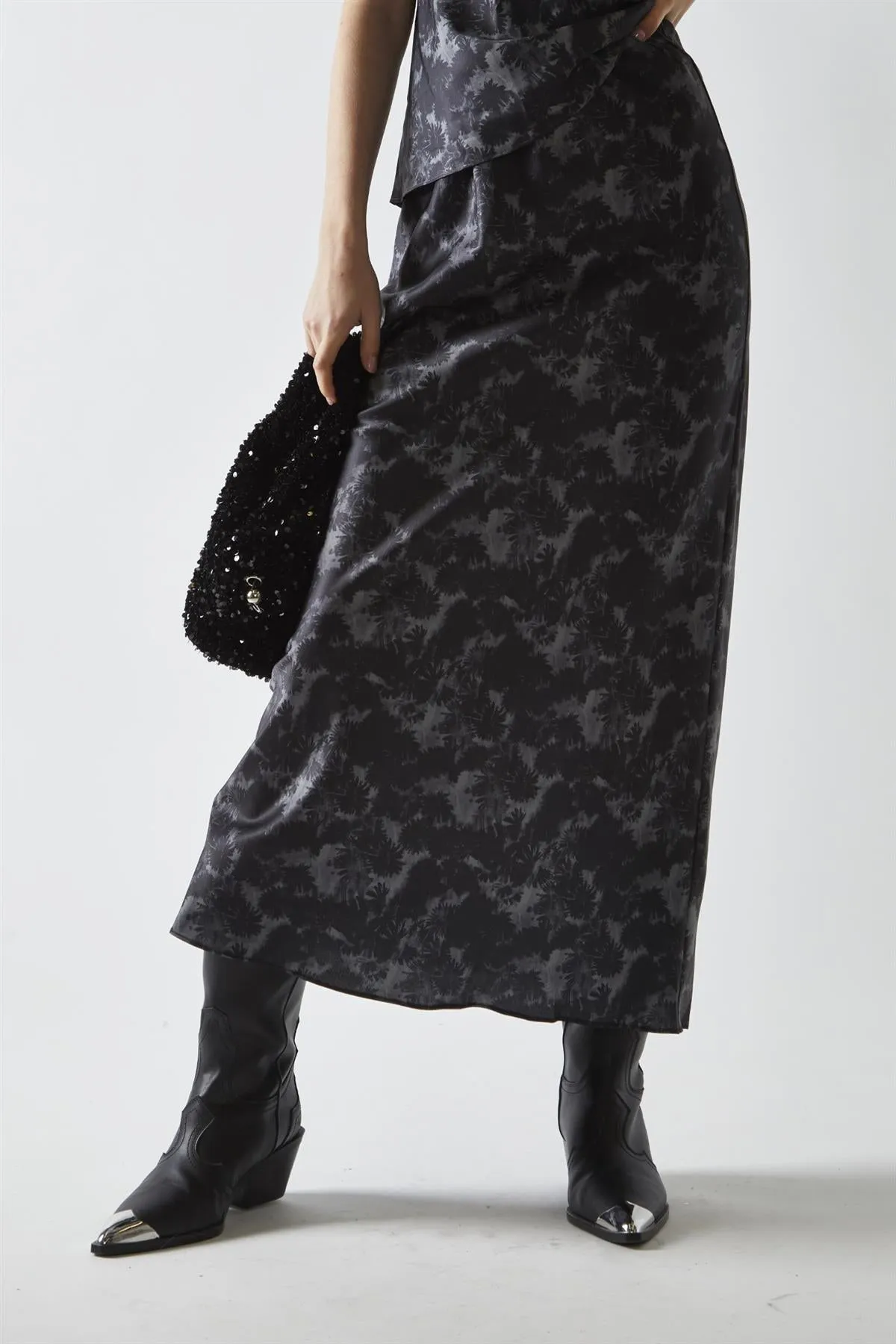 Charcoal Digital-Floral Midi Skirt