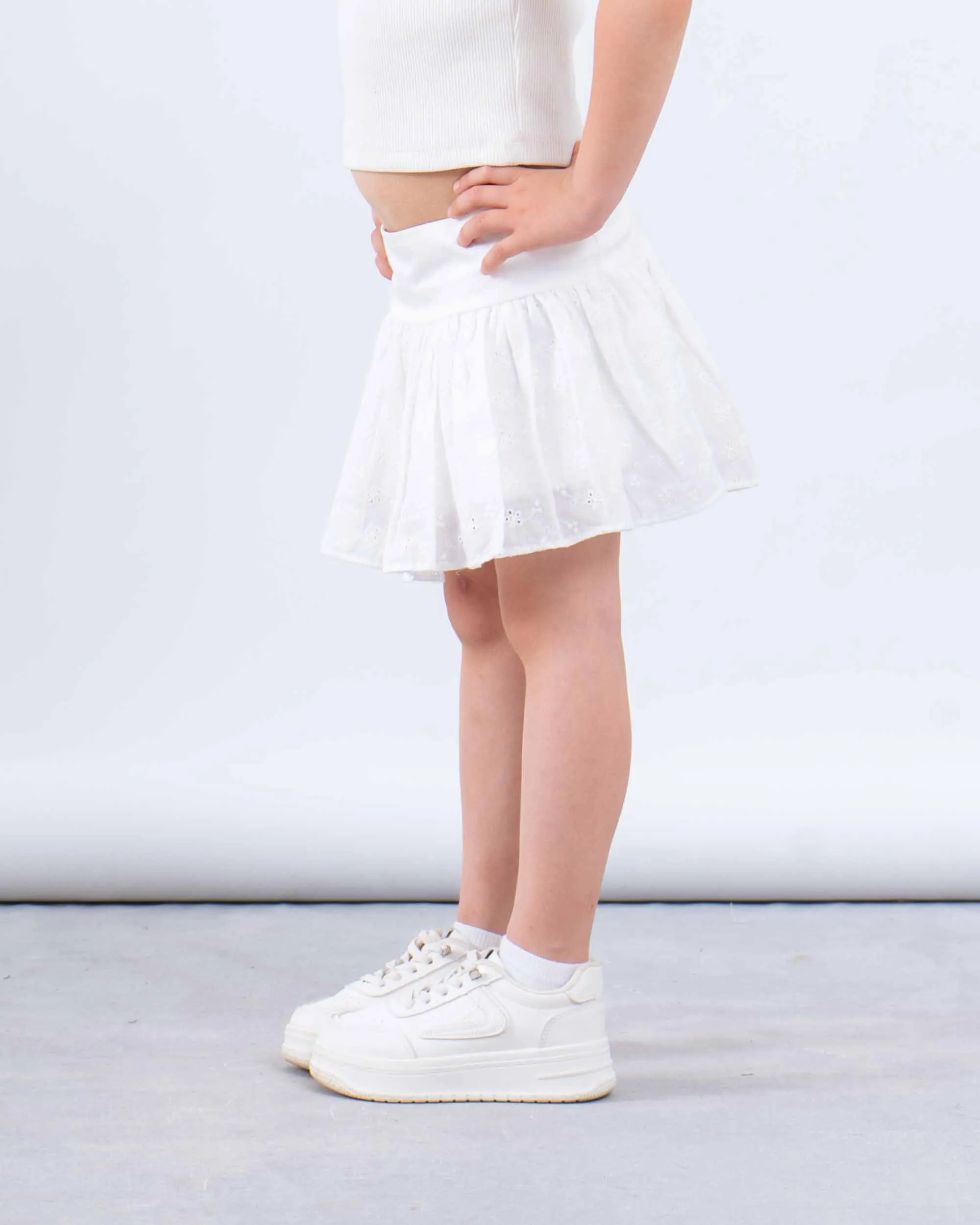 Embroidered skirt