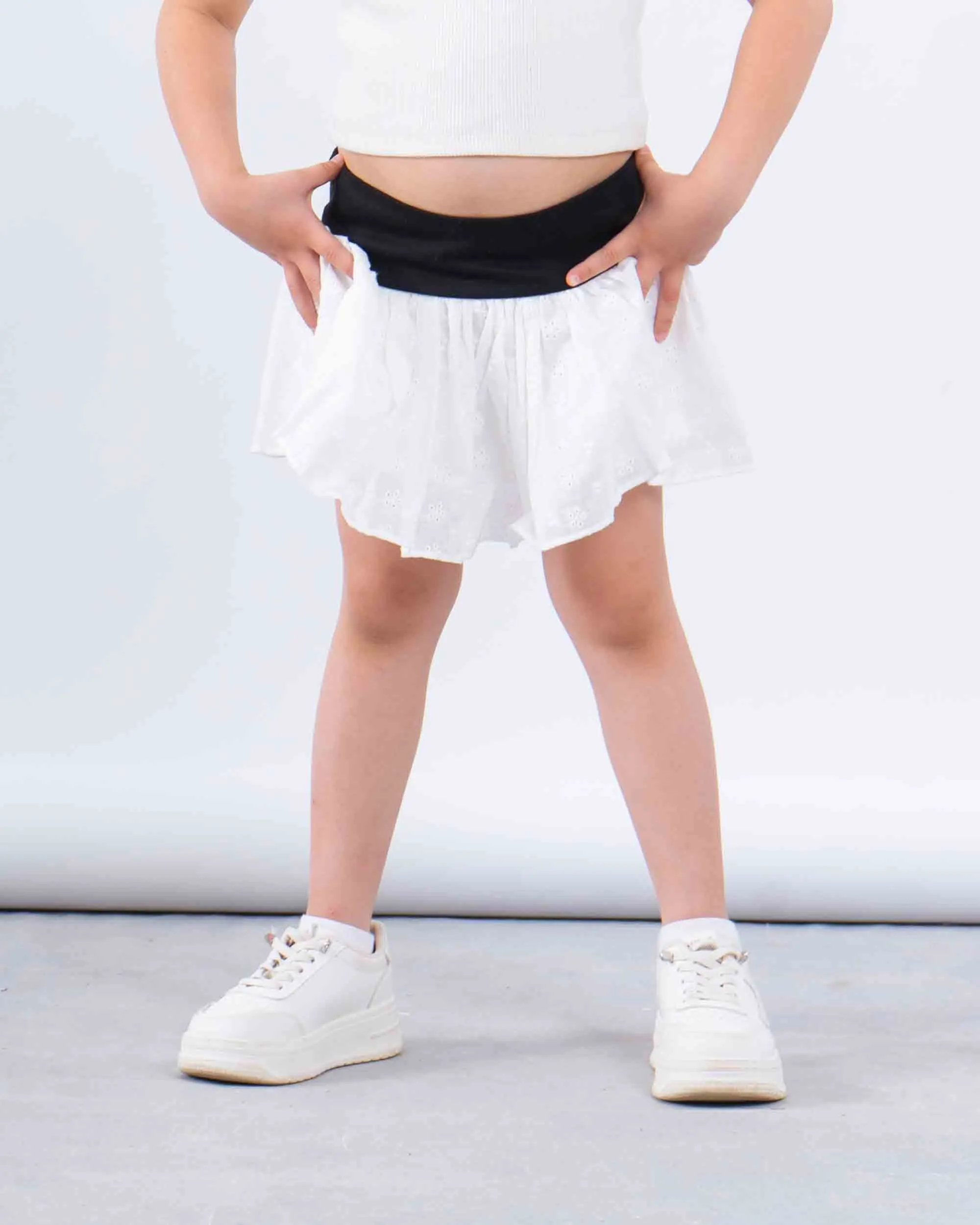 Embroidered skirt