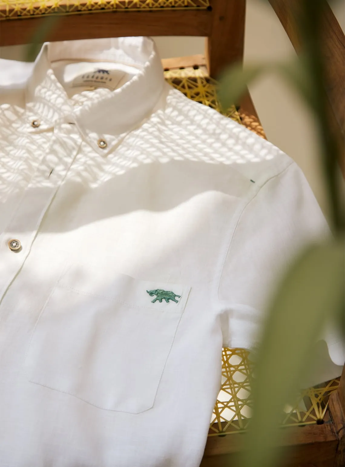 Essential White Linen Hunter Mark Shirt