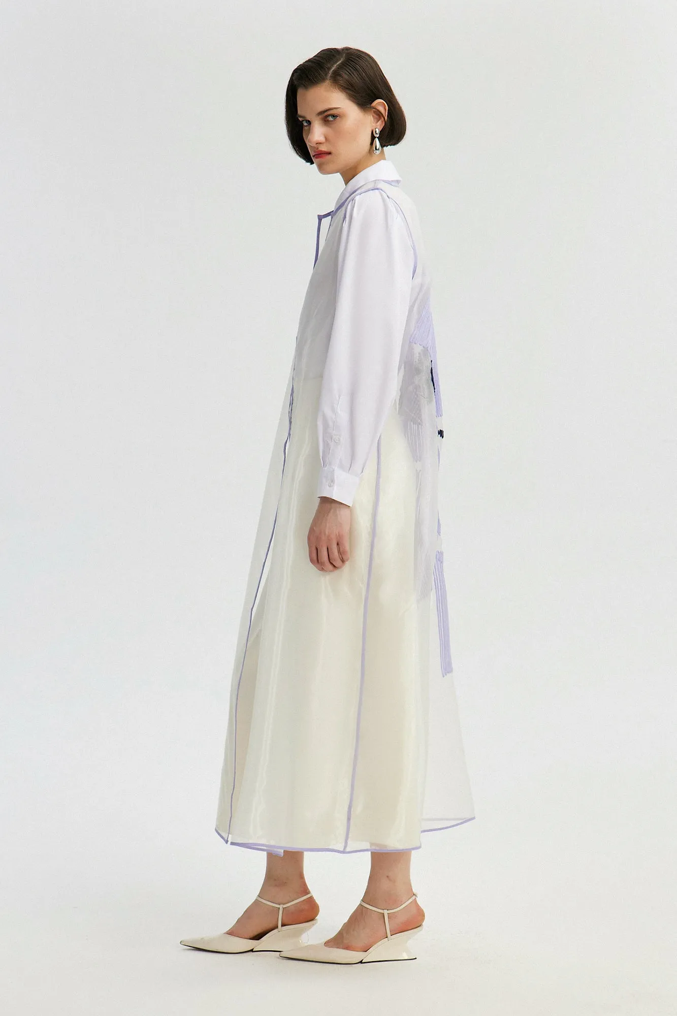 LONG ORGANZE VEST WITH EMBROIDERY DETAIL