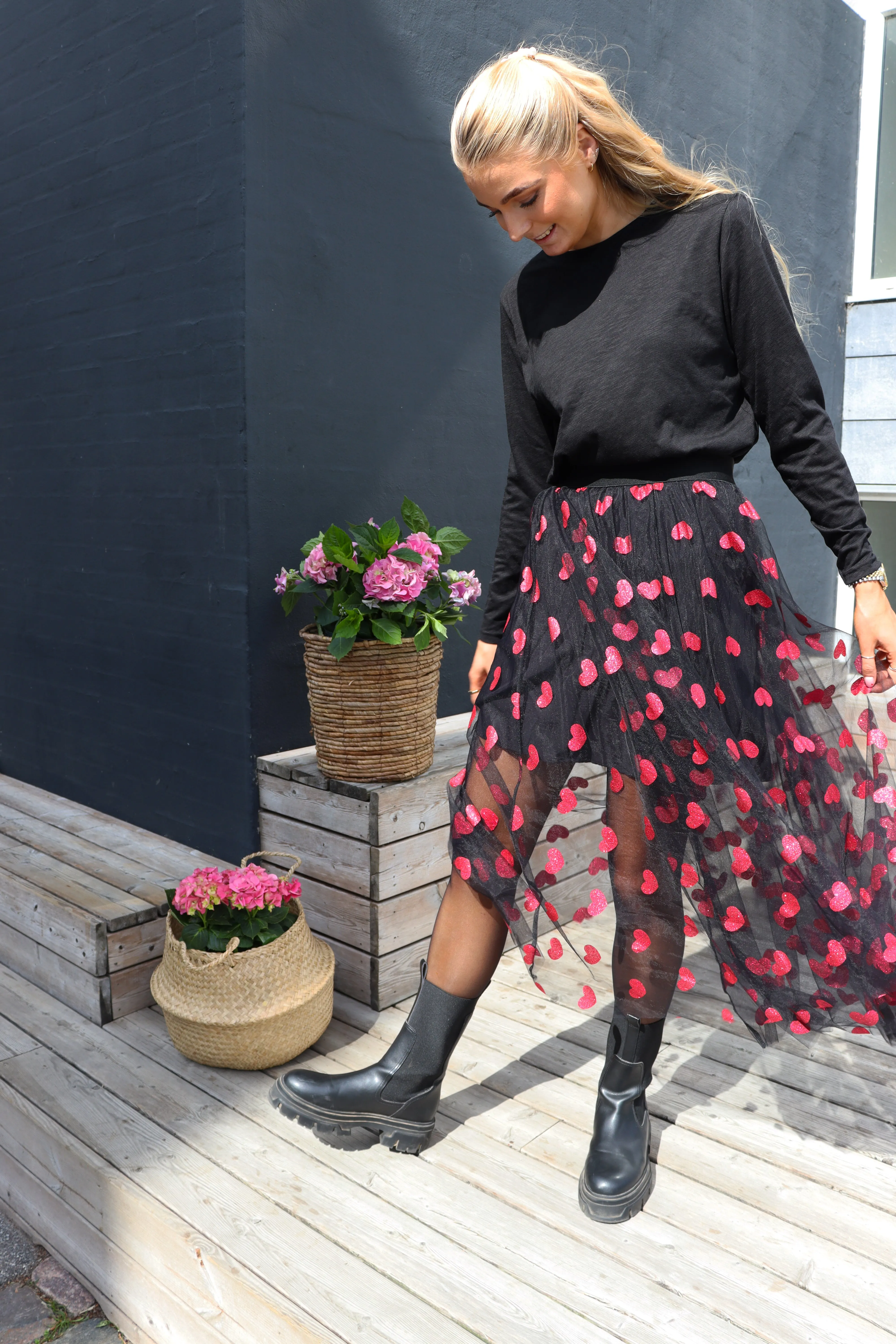 TULLE-HEART-SKIRT - BLACK PINK HEART