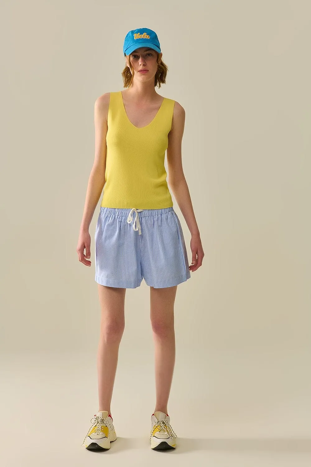 Yelow Sleeveless Fine Knitted Top With V-Neck